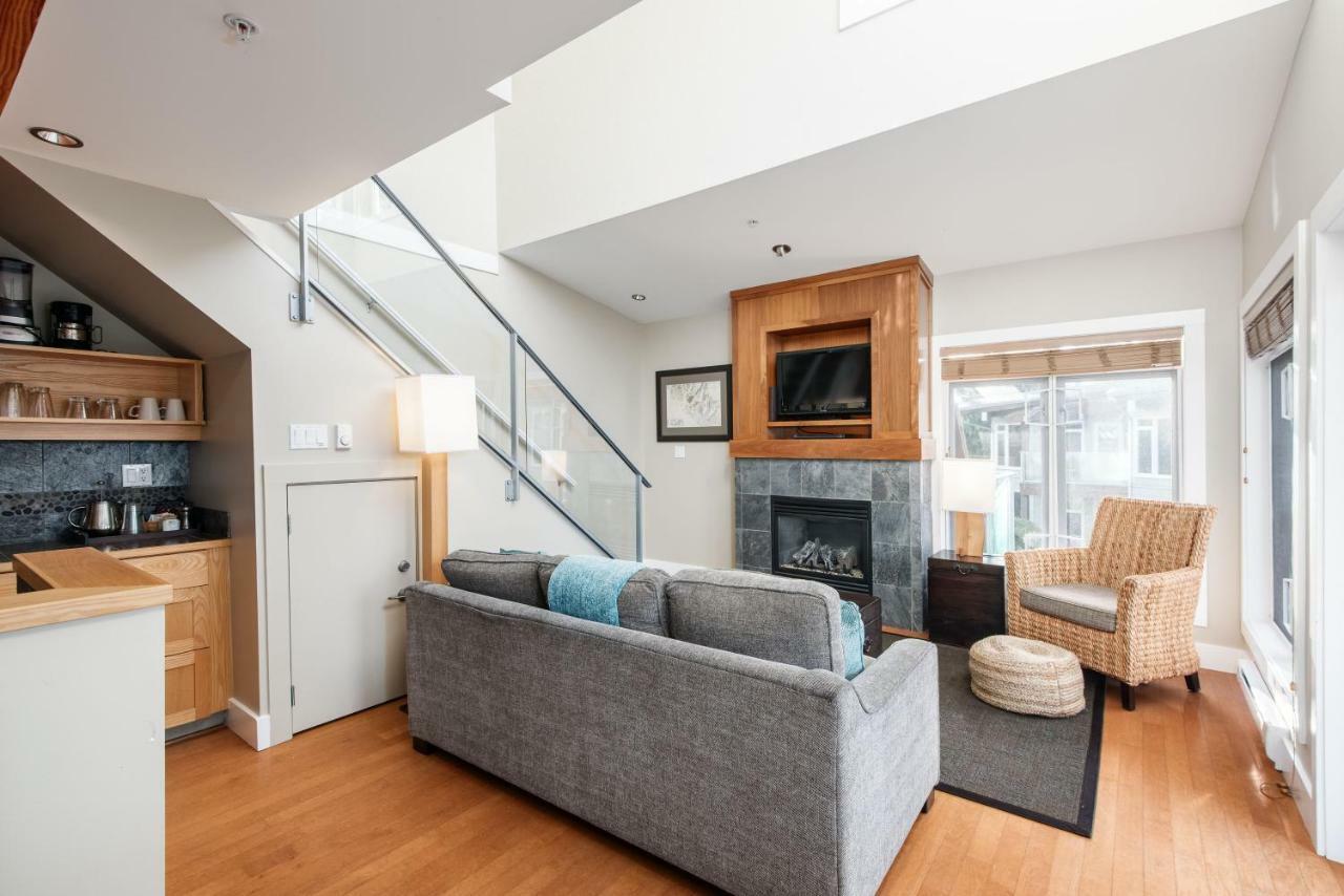 Two-Bedroom Apartment,63488359:JPEG