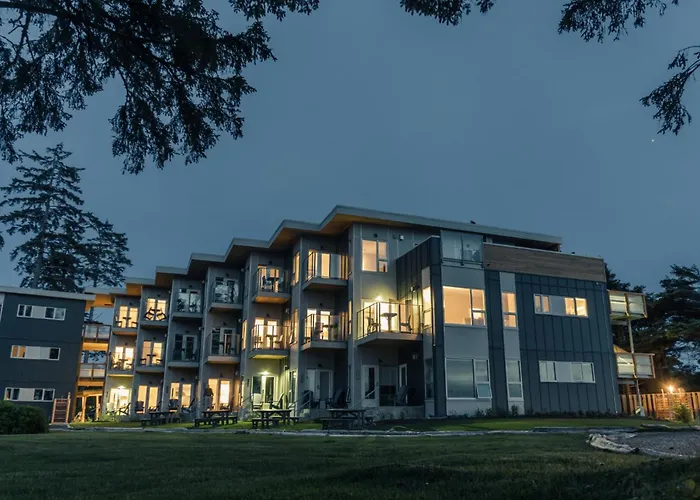 Tofino HotelsPacific Sands Beach