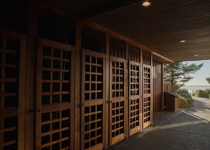 Long Beach Lodge Resort